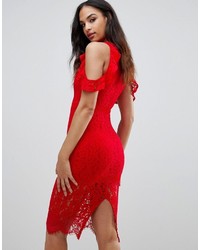 Robe fourreau en dentelle rouge