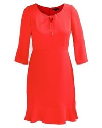 Robe fourreau rouge Comma
