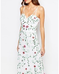 Robe longue à fleurs blanche