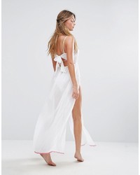 Robe longue brodée blanche Wolfwhistle