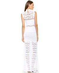 Robe longue en dentelle blanche