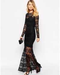 Robe longue en dentelle noire