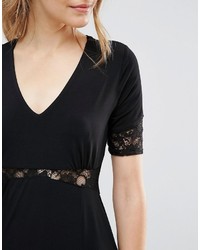 Robe longue en dentelle noire Asos