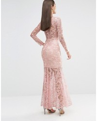 Robe longue en dentelle rose Club L