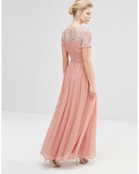 Robe longue en dentelle rose