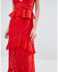 Robe longue en dentelle rouge