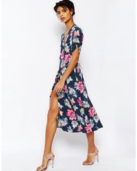 Robe midi à fleurs bleu marine Asos