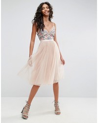 Robe midi de tulle brodée rose