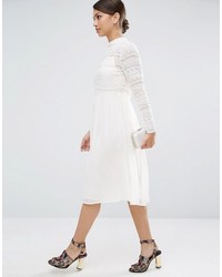 Robe midi en dentelle blanche Asos