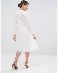 Robe midi en dentelle blanche Asos