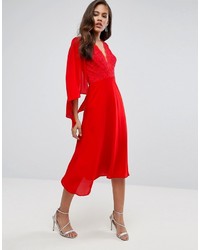 Robe midi en dentelle rouge