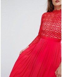 Robe midi en dentelle rouge