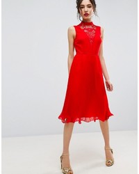 Robe midi en dentelle rouge Asos