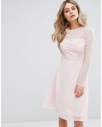 Robe midi en tulle brodée rose