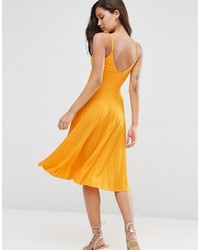 Robe midi jaune Asos