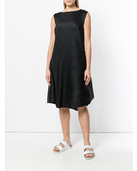 Robe midi noire Pleats Please By Issey Miyake