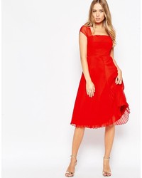 Robe midi plissée rouge Asos