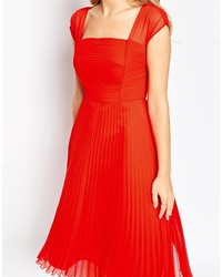 Robe midi plissée rouge Asos