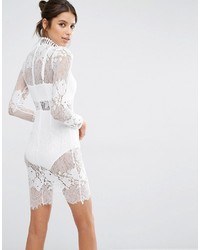 Robe moulante en dentelle blanche Missguided