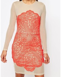 Robe moulante en dentelle rose Missguided