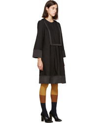 Robe noire Carven