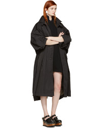 Robe noire Sacai