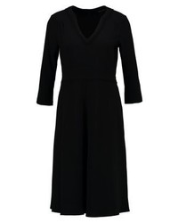 Robe noire Expresso