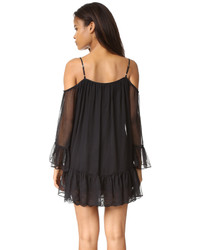 Robe noire Amanda Uprichard