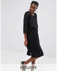 Robe noire Monki