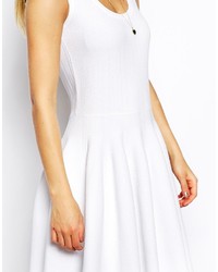 Robe patineuse blanche Asos