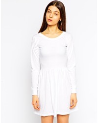 Robe patineuse blanche