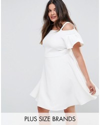 Robe patineuse blanche