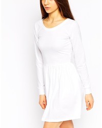 Robe patineuse blanche