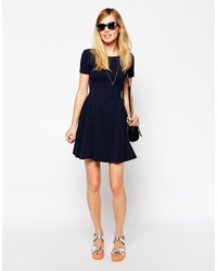 Robe patineuse bleu marine Asos