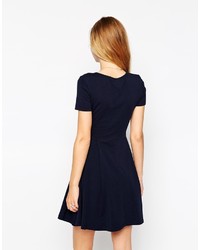 Robe patineuse bleu marine Asos