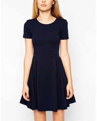 Robe patineuse bleu marine Asos