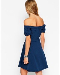 Robe patineuse bleu marine Asos