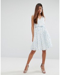 Robe patineuse en dentelle bleu clair Darling