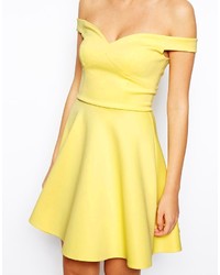 Robe patineuse jaune Asos