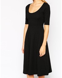 Robe patineuse noire Asos