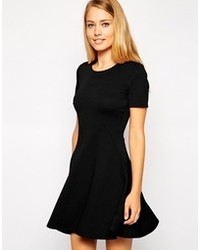 Robe patineuse noire Asos