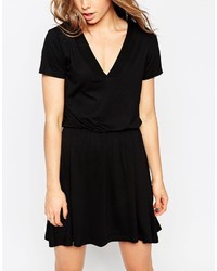 Robe patineuse noire Asos