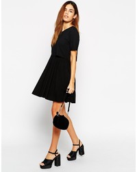 Robe patineuse noire Asos