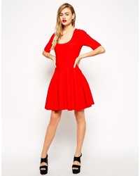 Robe patineuse rouge Asos