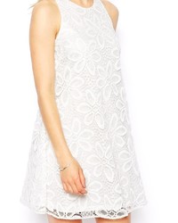 Robe trapèze en dentelle blanche Asos