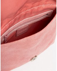 Sac bandoulière en daim rose Asos