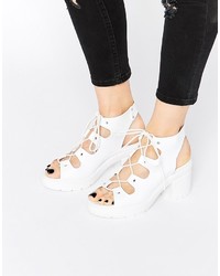 Sandales à talons blanches Asos
