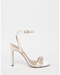 Sandales à talons blanches Asos