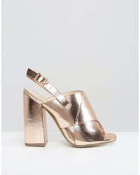 Sandales à talons dorées Missguided