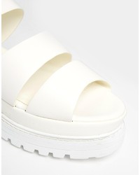 Sandales à talons en cuir épaisses blanches
